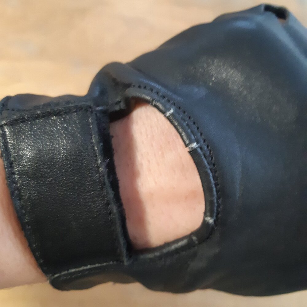 Fingerless Leather Motorcycle Gloves Small 100% Cuir Black Very good condition - Picture 4 of 9